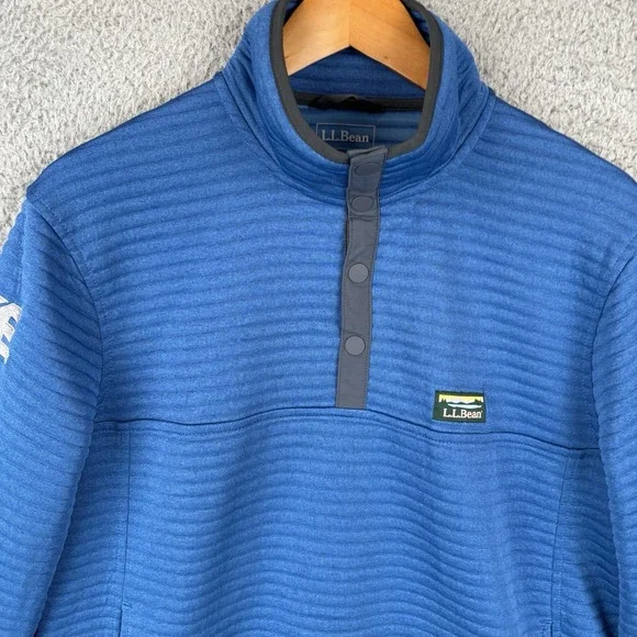 LL Bean Airlight Shirt Mens Medium Blue 1/4 Snap Pullover Sweater *Logo* - Picture 2 of 7